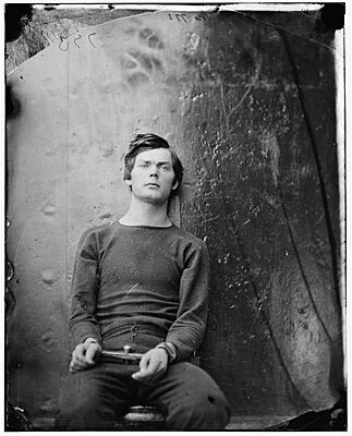 Click image for larger version

Name:	Lewis Paine.jpg
Views:	260
Size:	58.7 KB
ID:	214353