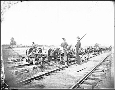 Click image for larger version

Name:	drestoyed train.jpg
Views:	448
Size:	70.6 KB
ID:	214371