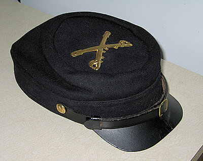 Click image for larger version

Name:	Original_Kepi.jpg
Views:	191
Size:	116.2 KB
ID:	216796