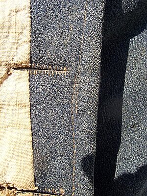 Click image for larger version

Name:	Buttonhole6.jpg
Views:	424
Size:	67.4 KB
ID:	217044