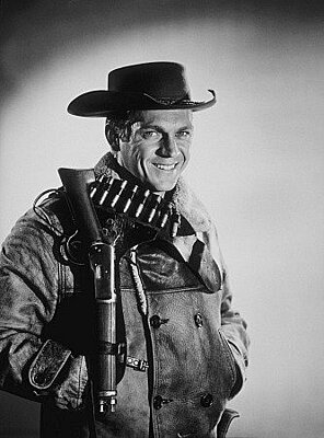 Click image for larger version

Name:	mcqueen_rifle.jpg
Views:	204
Size:	30.5 KB
ID:	217125