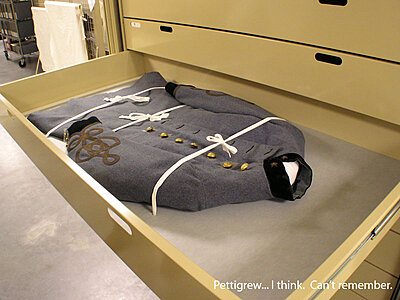 Click image for larger version

Name:	coat.jpg
Views:	171
Size:	87.7 KB
ID:	217658