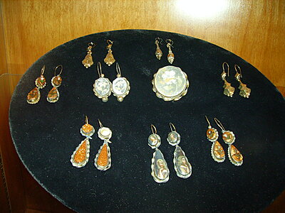 Click image for larger version

Name:	earrings.JPG
Views:	430
Size:	1.54 MB
ID:	218347