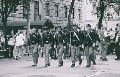 Click image for larger version

Name:	parademarch.jpg
Views:	145
Size:	42.9 KB
ID:	218558