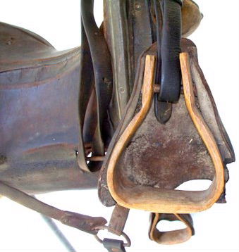 Click image for larger version

Name:	CS Mac w brass edging4.jpg Ashworth.jpg
Views:	208
Size:	32.2 KB
ID:	220635