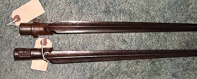 Click image for larger version

Name:	bayonet comparis&amp;amp;#111.jpg
Views:	173
Size:	64.9 KB
ID:	221490