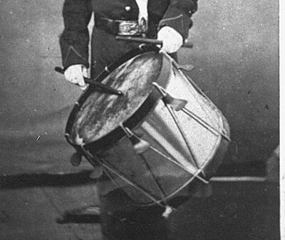 Click image for larger version

Name:	1a_War_And_Conflict-Civil_War_Portrait_of_Taylor,_a_black_drummer_boy,_78th_Regiment,_US_Colored.jpg
Views:	203
Size:	241.8 KB
ID:	222822