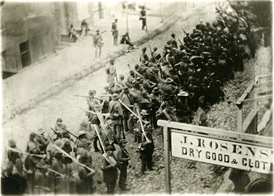 Click image for larger version

Name:	Confederates marching.jpg
Views:	286
Size:	267.9 KB
ID:	225248