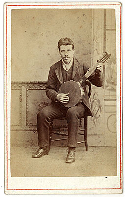 Click image for larger version

Name:	englishbanjo1.jpg
Views:	201
Size:	993.6 KB
ID:	226991