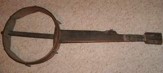 Click image for larger version

Name:	Confederate banjo a.jpg
Views:	489
Size:	6.6 KB
ID:	228130