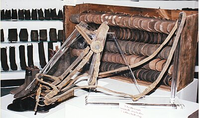 Click image for larger version

Name:	Arabia bridles3.jpg
Views:	389
Size:	746.1 KB
ID:	228535